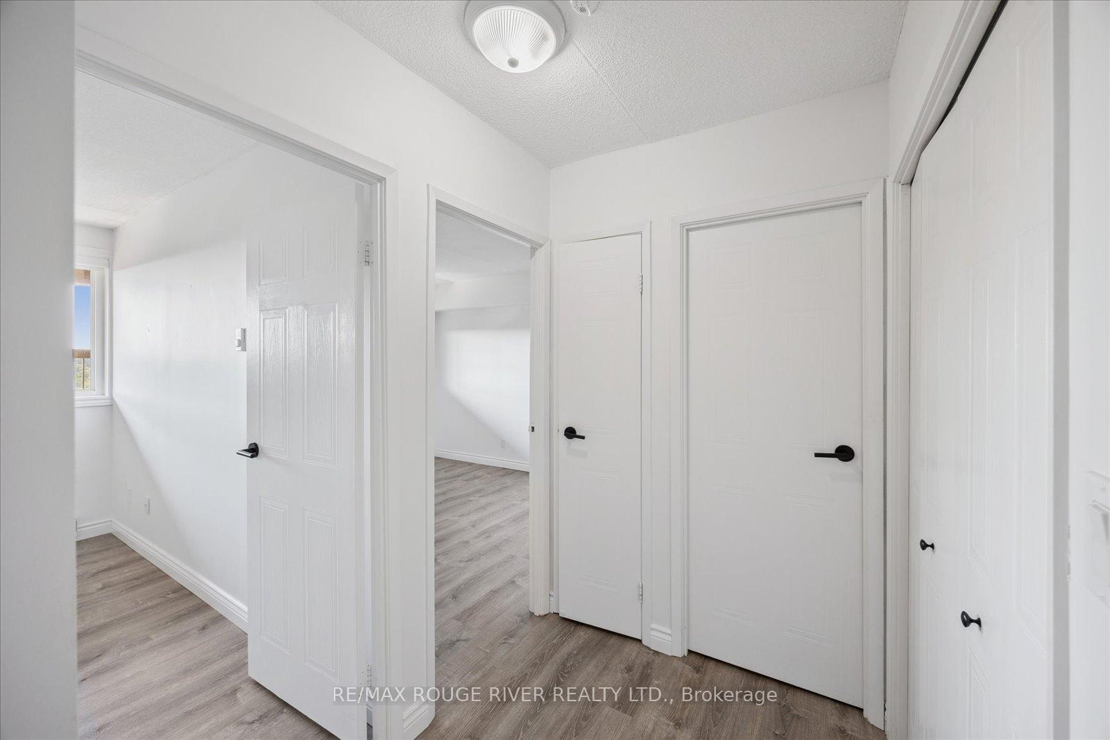 Photo 8 of Unit 601, 144 Queen Street, Clarington, Bowmanville — HOMEH