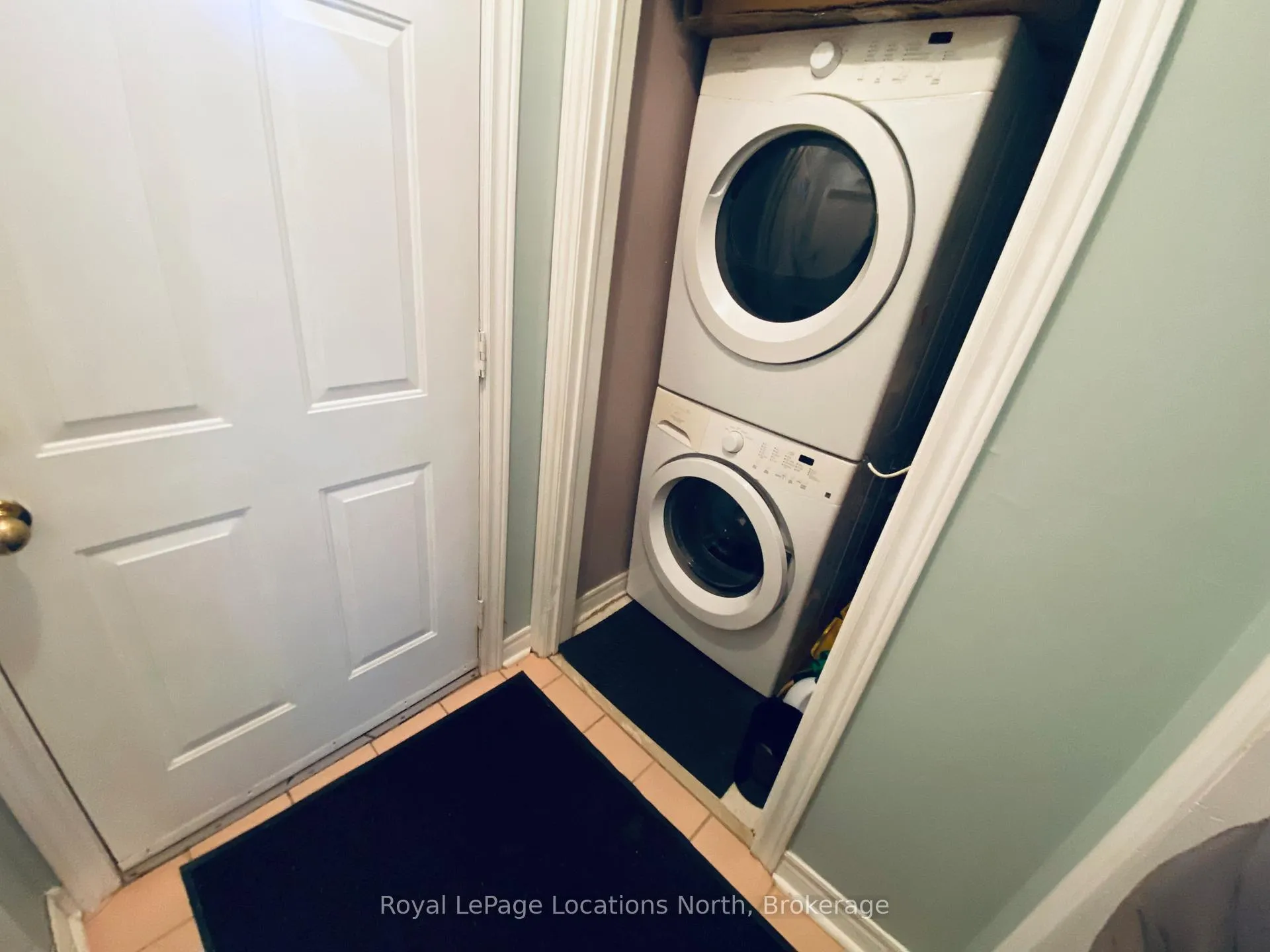 Photo 11 of Unit 824, 32 Dawson Drive, Collingwood — HOMEH