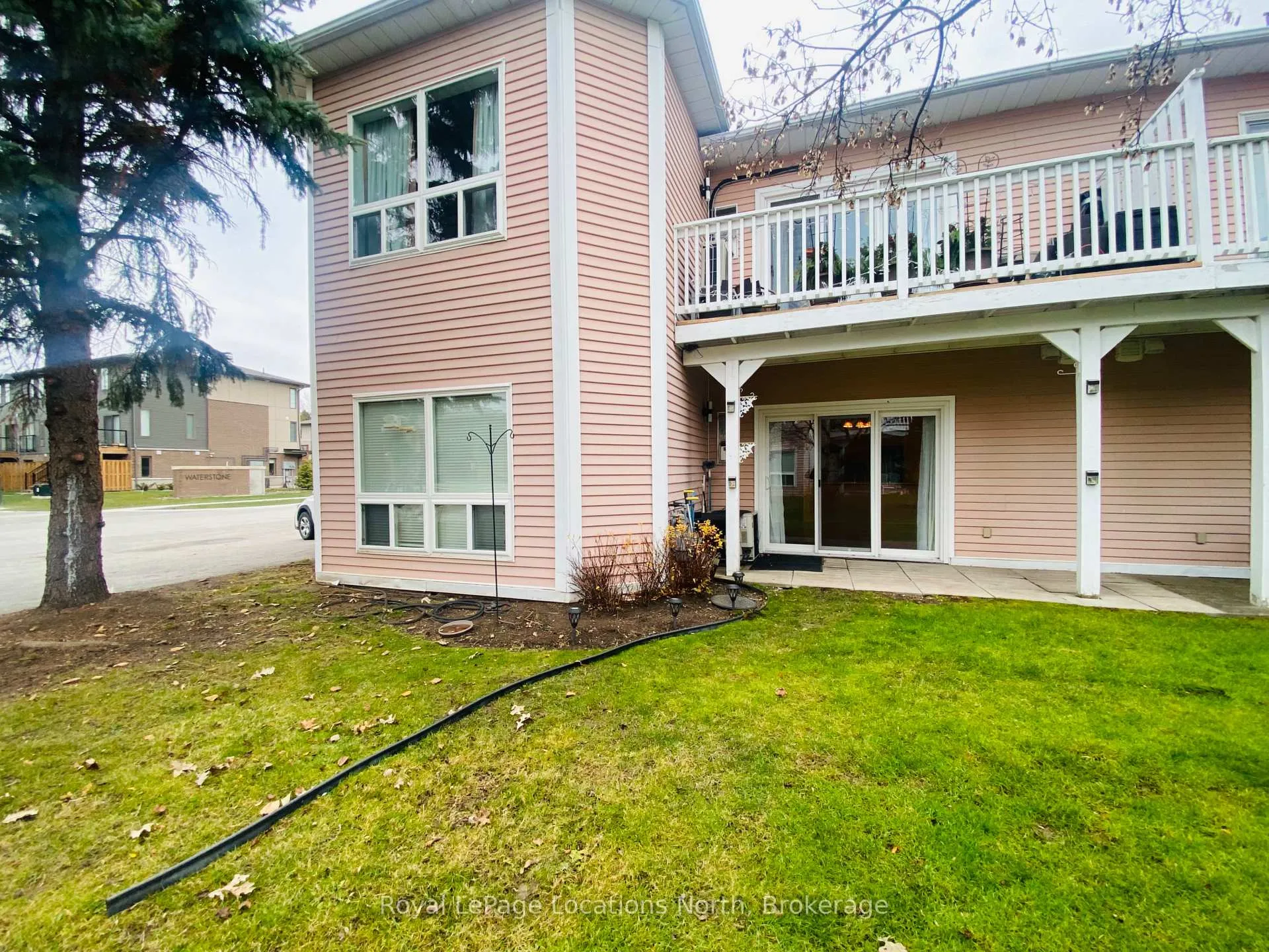 Photo 12 of Unit 824, 32 Dawson Drive, Collingwood — HOMEH