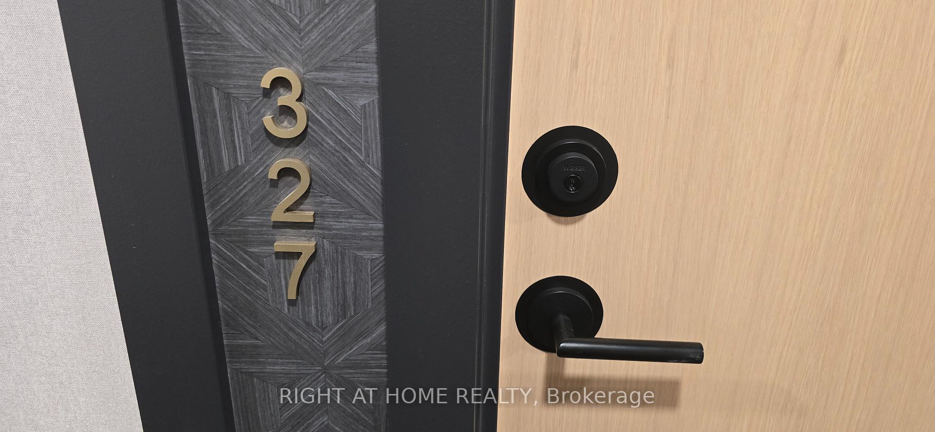 Photo 6 of Unit 327, 31 Huron Street, Collingwood — HOMEH