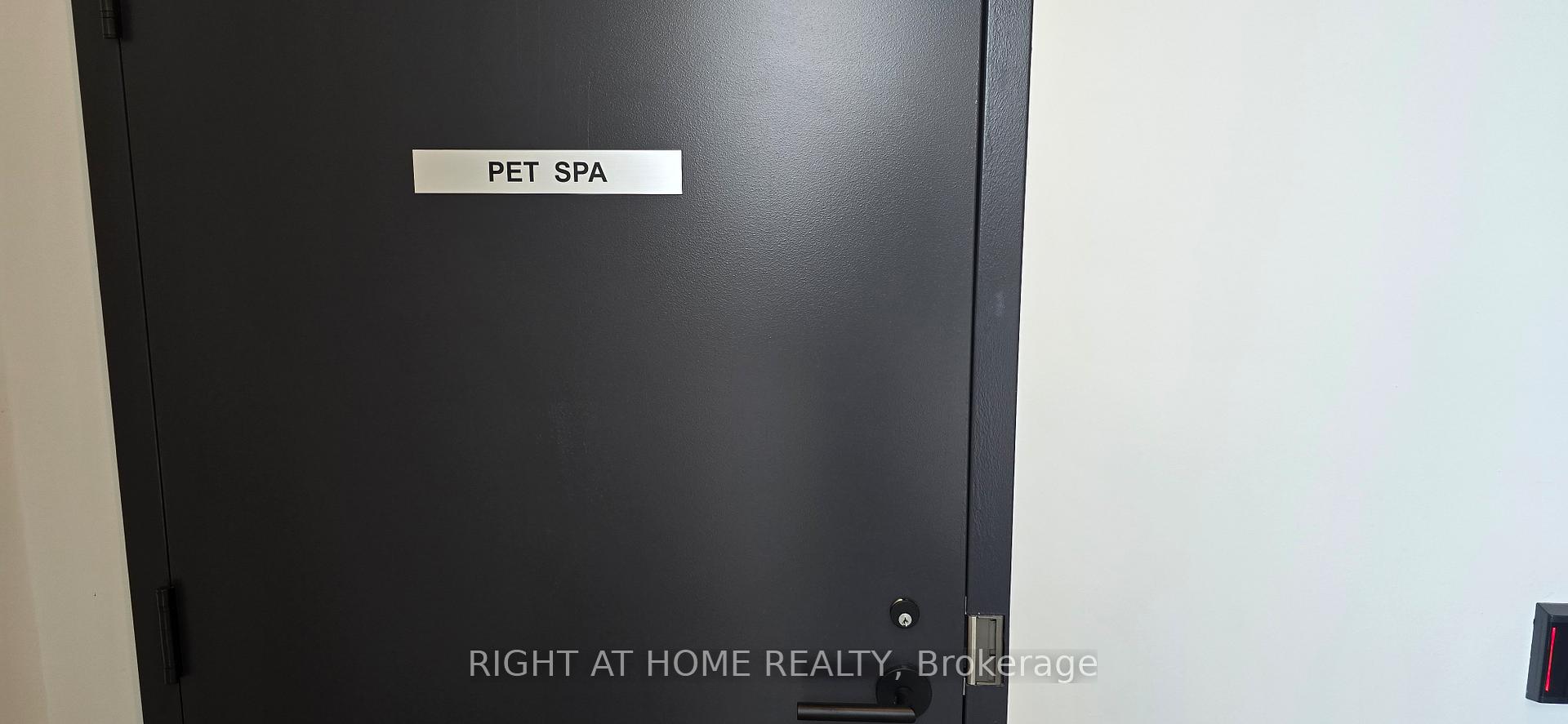Photo 21 of Unit 327, 31 Huron Street, Collingwood — HOMEH