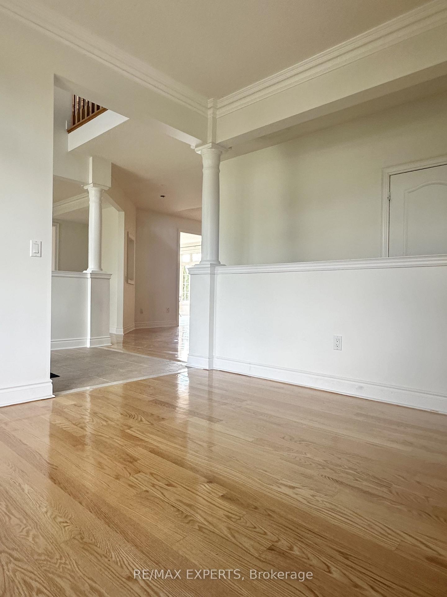Photo 10 of 2 Louvre Circle, Brampton, Vales of Castlemore North — HOMEH