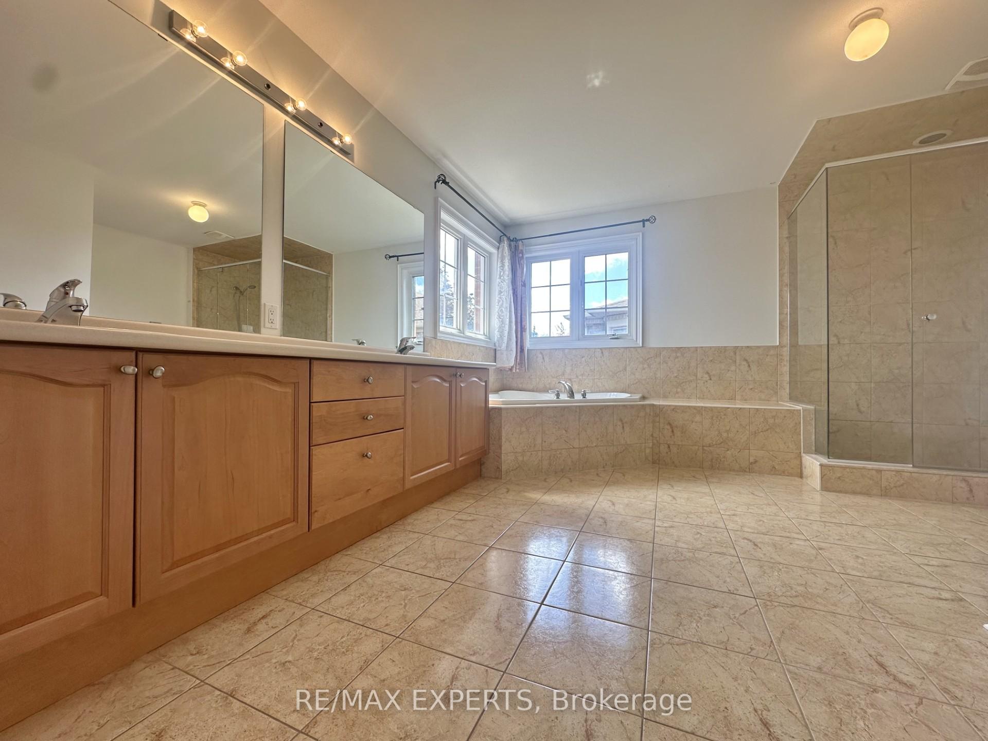 Photo 24 of 2 Louvre Circle, Brampton, Vales of Castlemore North — HOMEH
