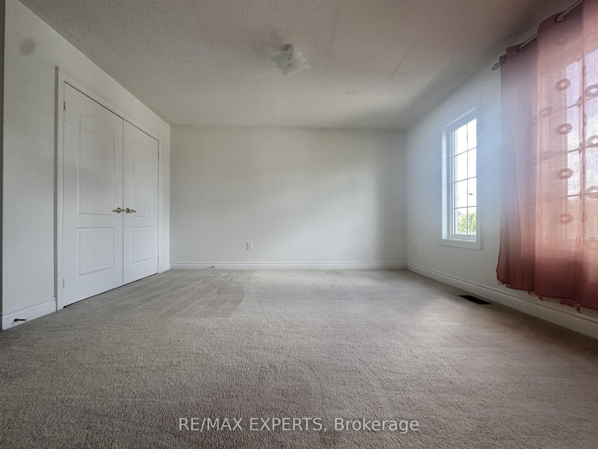 Photo 26 of 2 Louvre Circle, Brampton, Vales of Castlemore North — HOMEH