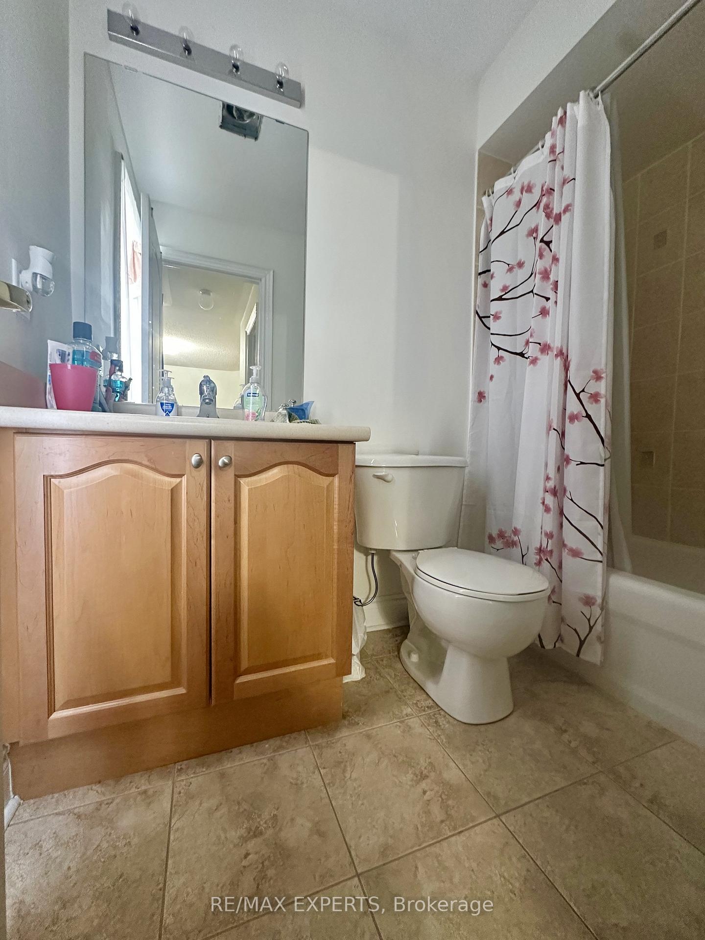 Photo 28 of 2 Louvre Circle, Brampton, Vales of Castlemore North — HOMEH