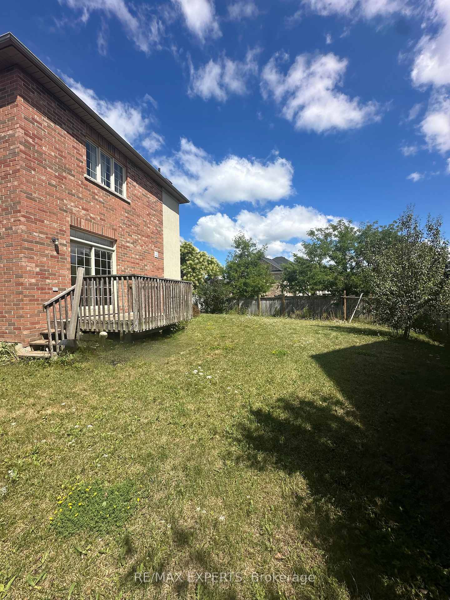 Photo 36 of 2 Louvre Circle, Brampton, Vales of Castlemore North — HOMEH
