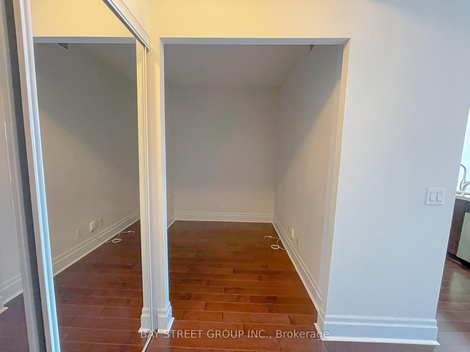 Photo 2 of Unit 706, 1 Upper Duke Crescent, Markham, Unionville — HOMEH