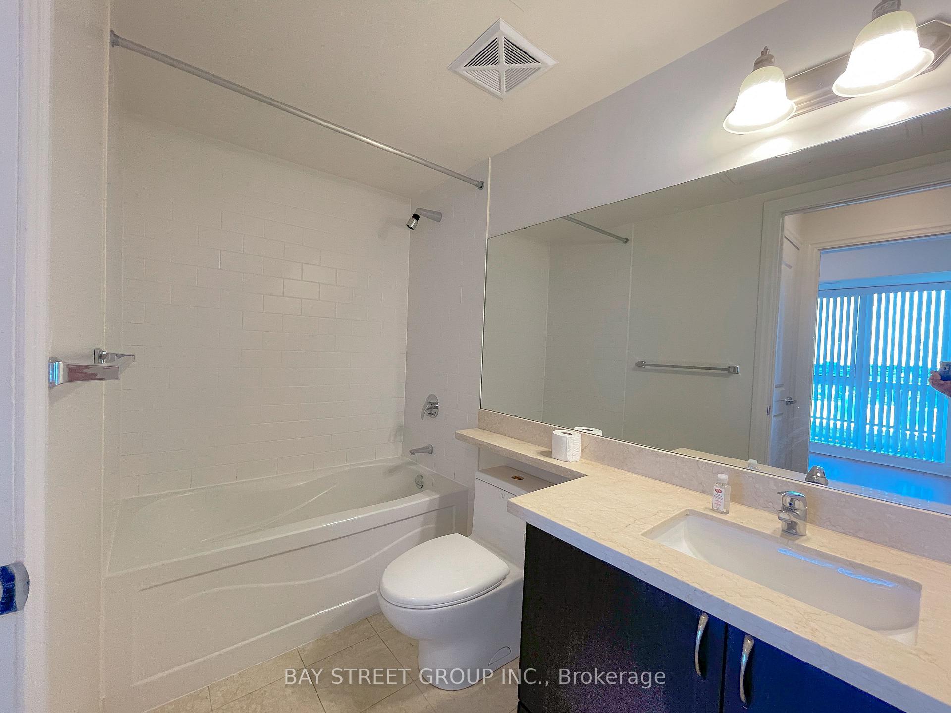 Photo 9 of Unit 706, 1 Upper Duke Crescent, Markham, Unionville — HOMEH