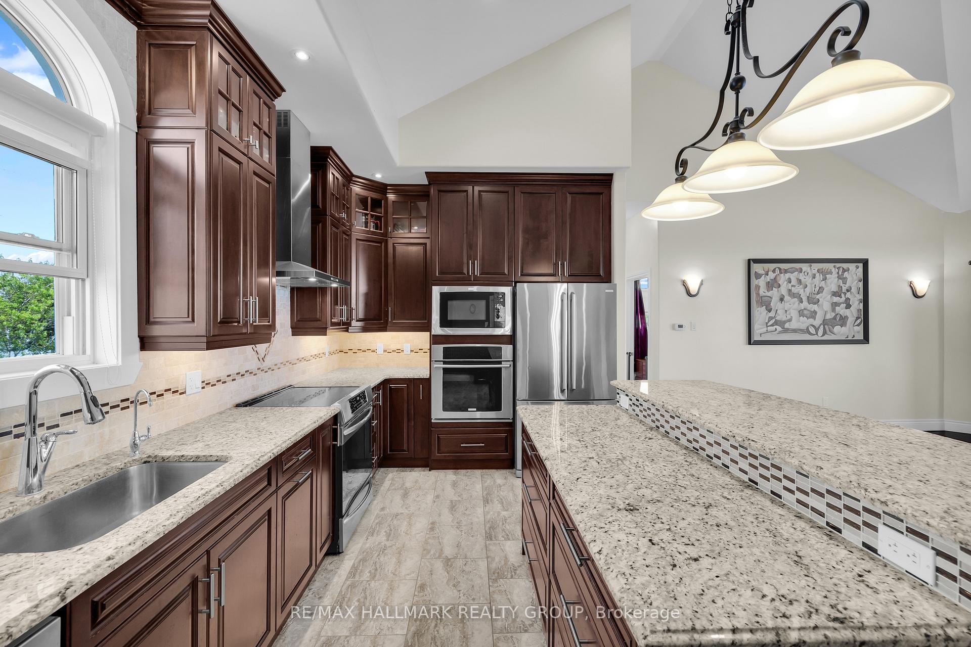 Photo 18 of 33 Tuttle Point, Edwardsburgh/Cardinal, Edwardsburgh/Cardinal Twp — HOMEH