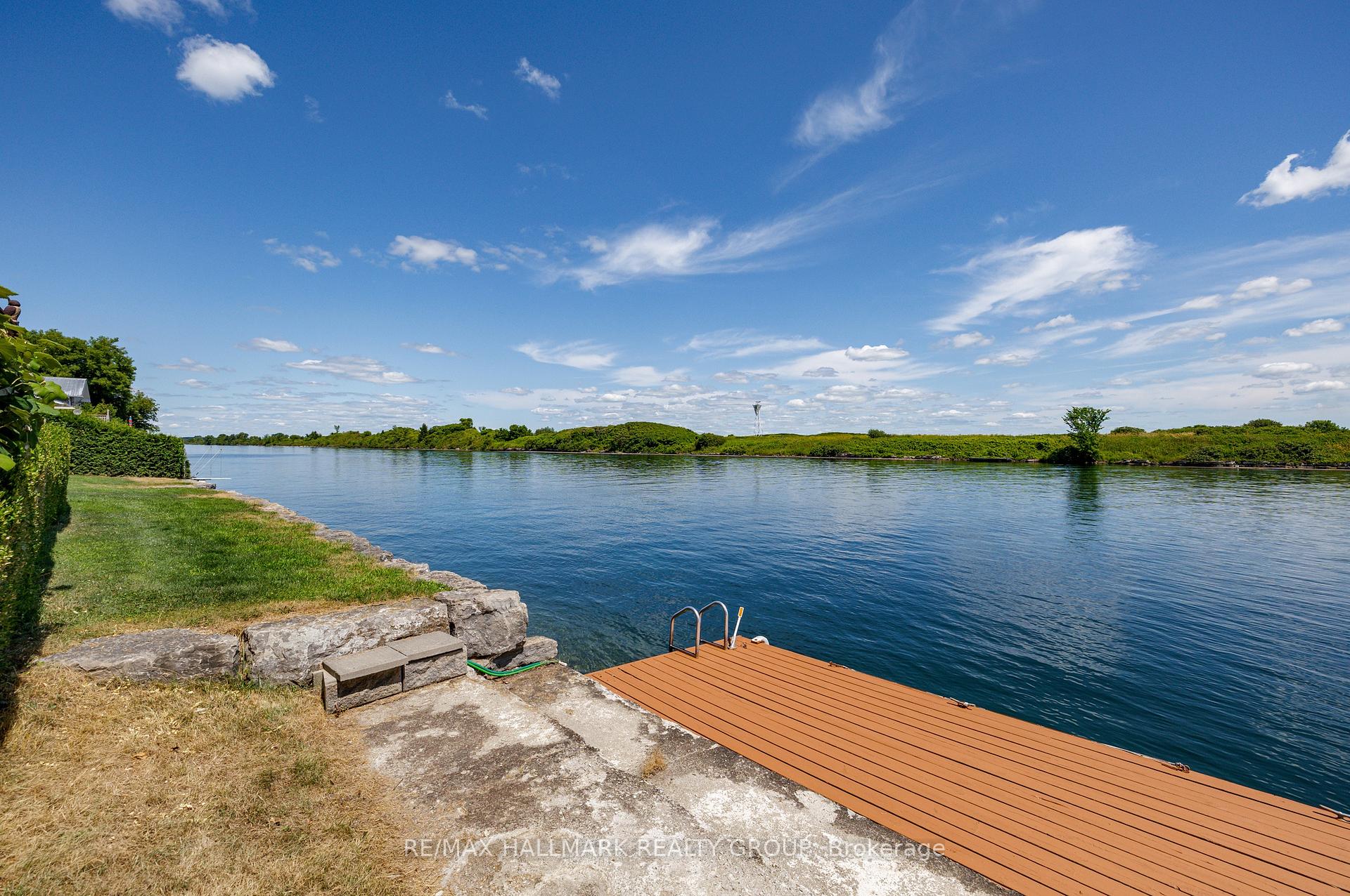 Photo 37 of 33 Tuttle Point, Edwardsburgh/Cardinal, Edwardsburgh/Cardinal Twp — HOMEH