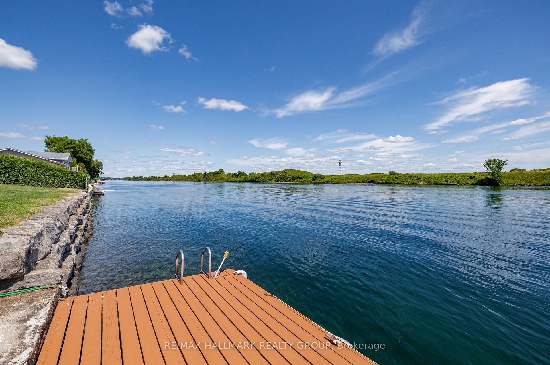Photo 40 of 33 Tuttle Point, Edwardsburgh/Cardinal, Edwardsburgh/Cardinal Twp — HOMEH