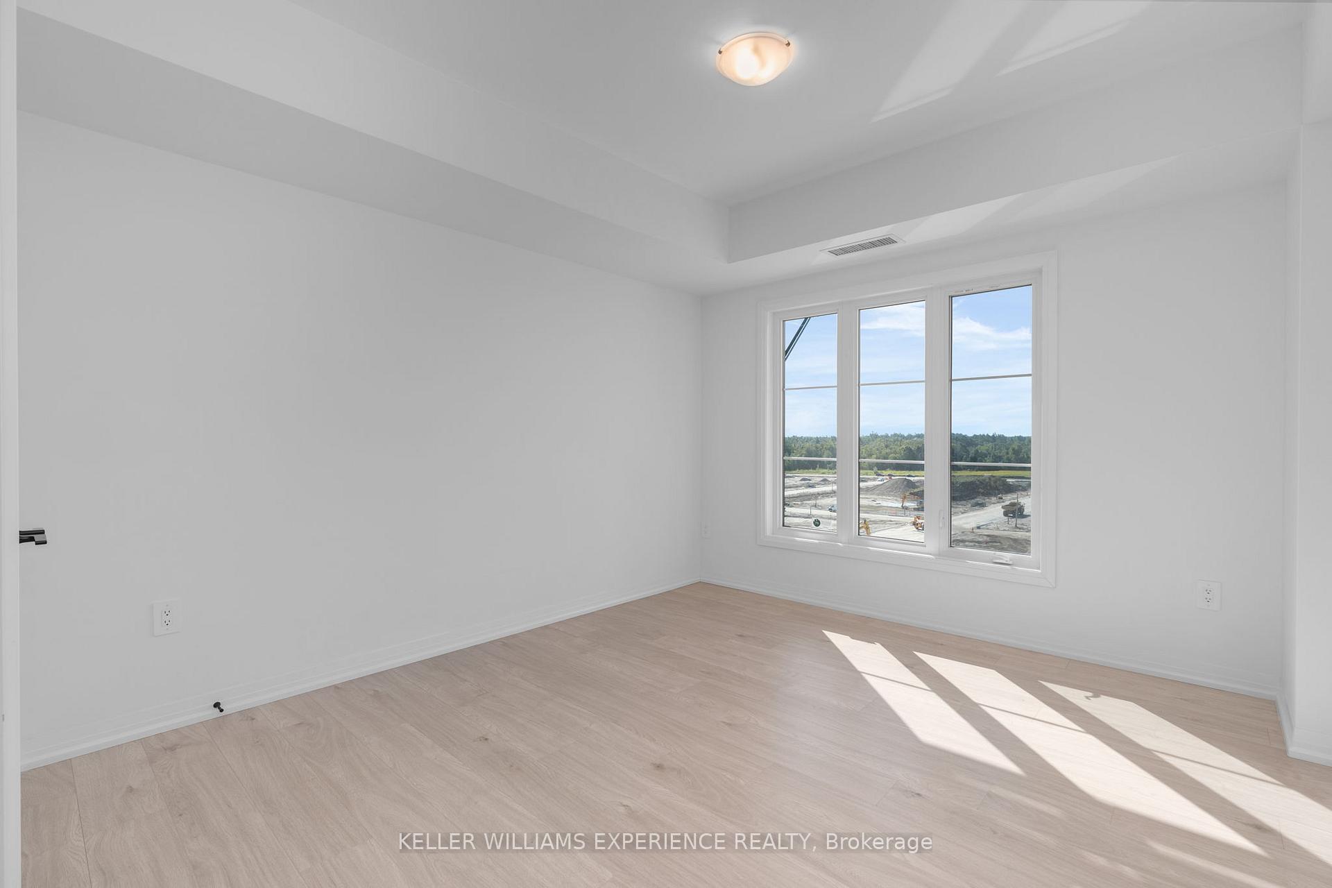 Photo 11 of Unit 607, 15 Kneeshaw Drive, Barrie, Rural Barrie Southeast — HOMEH