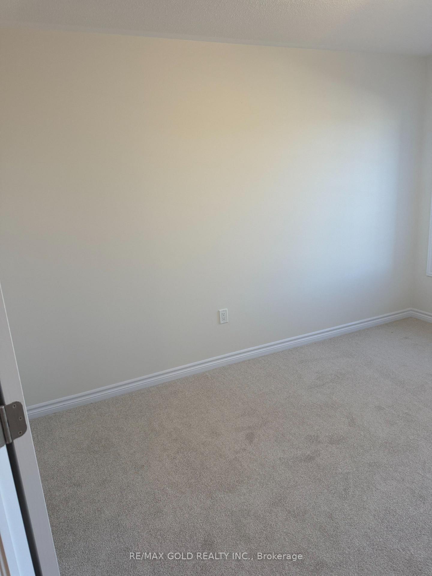 Photo 6 of 185 Gear Avenue, Erin — HOMEH