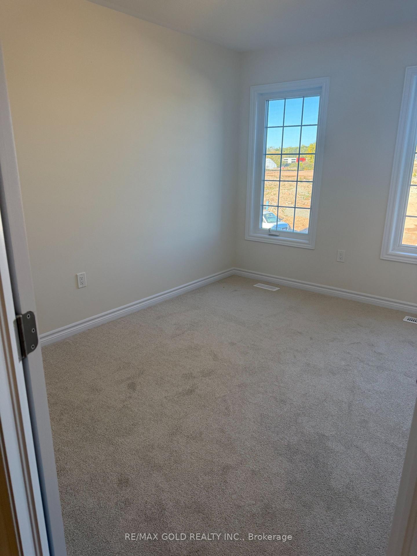 Photo 8 of 185 Gear Avenue, Erin — HOMEH