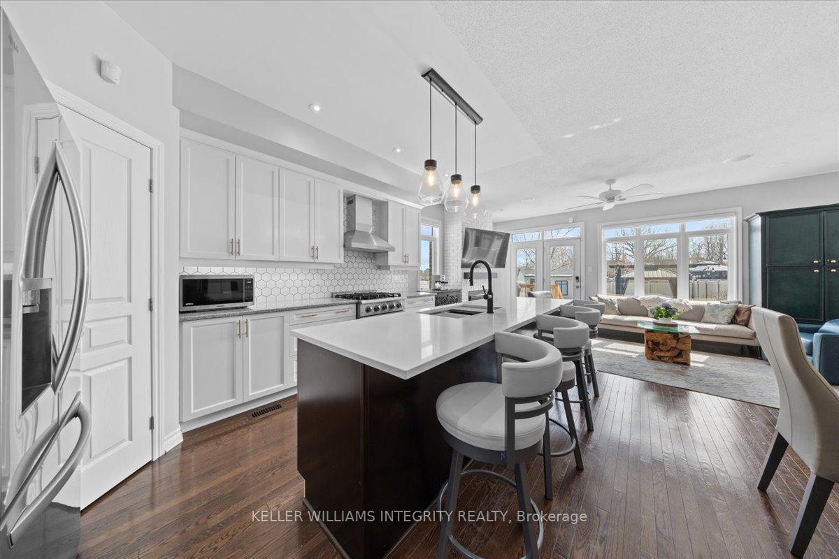 Photo 5 of 381 Cooks Mill Crescent, Ottawa, Riverside South — HOMEH