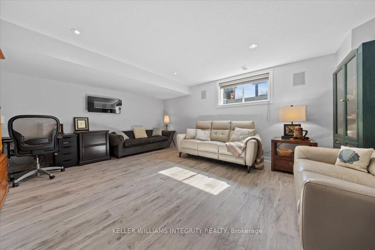 Photo 35 of 381 Cooks Mill Crescent, Ottawa, Riverside South — HOMEH