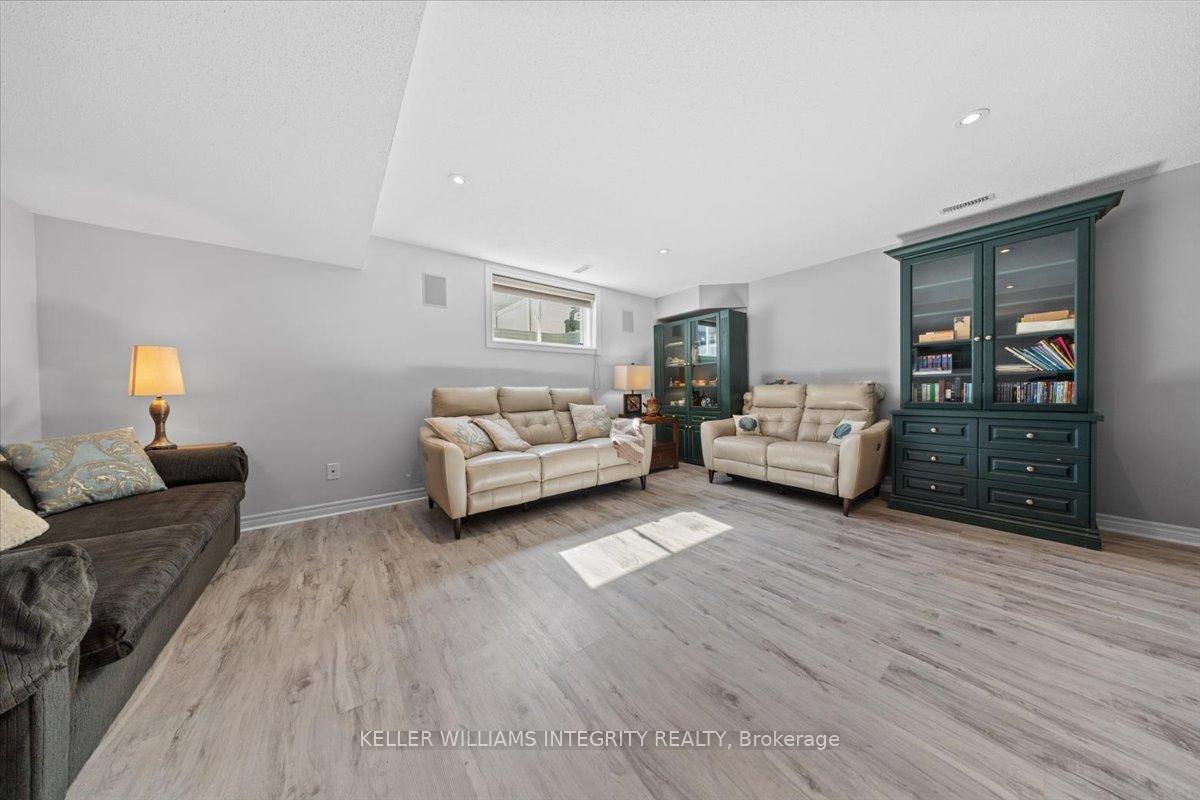 Photo 27 of 381 Cooks Mill Crescent, Ottawa, Riverside South — HOMEH