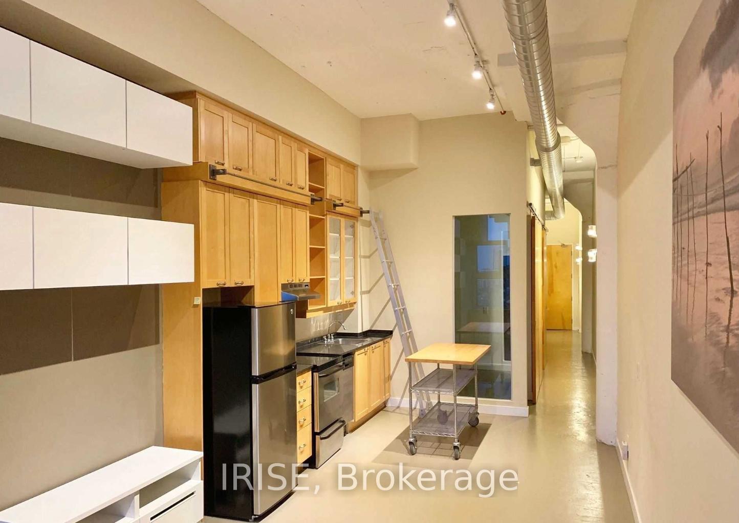 Front of Unit 1040, 155 Dalhousie Street