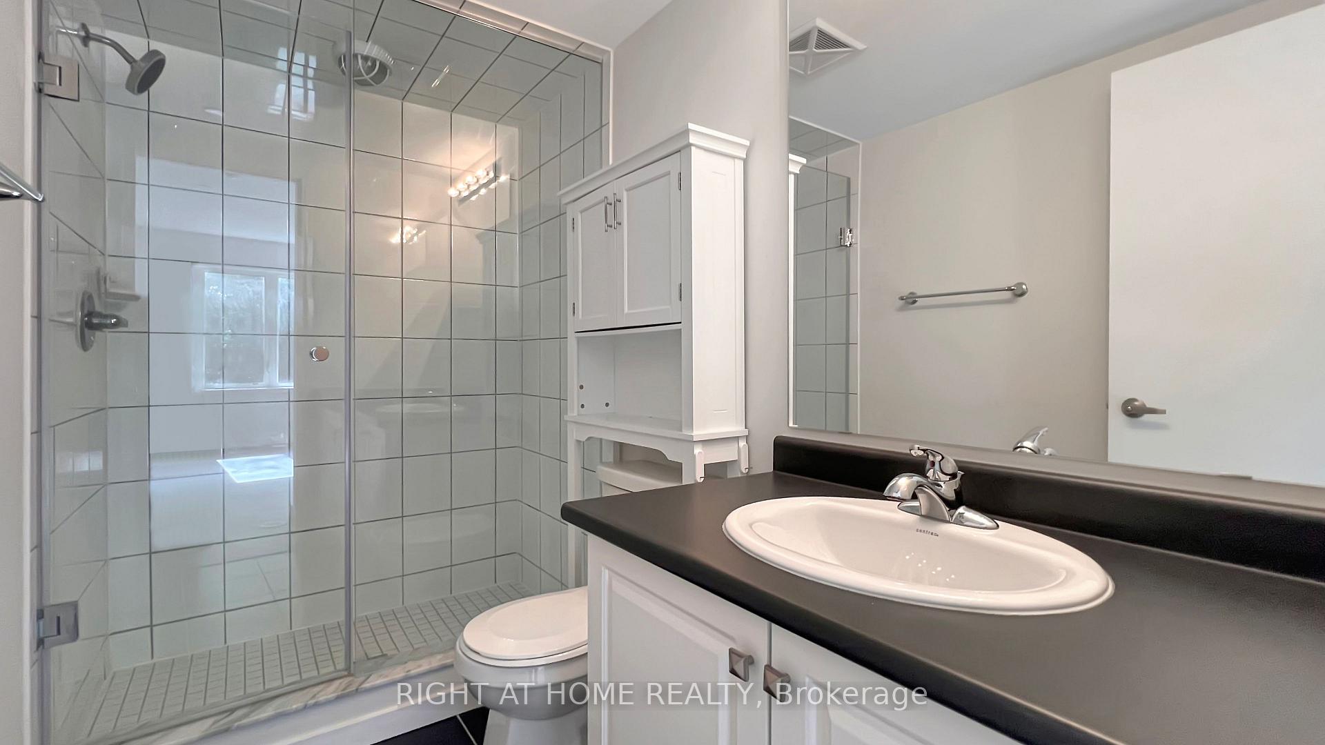 Photo 5 of Unit 43, 300 Alex Gardner Circle, Aurora, Aurora Heights — HOMEH