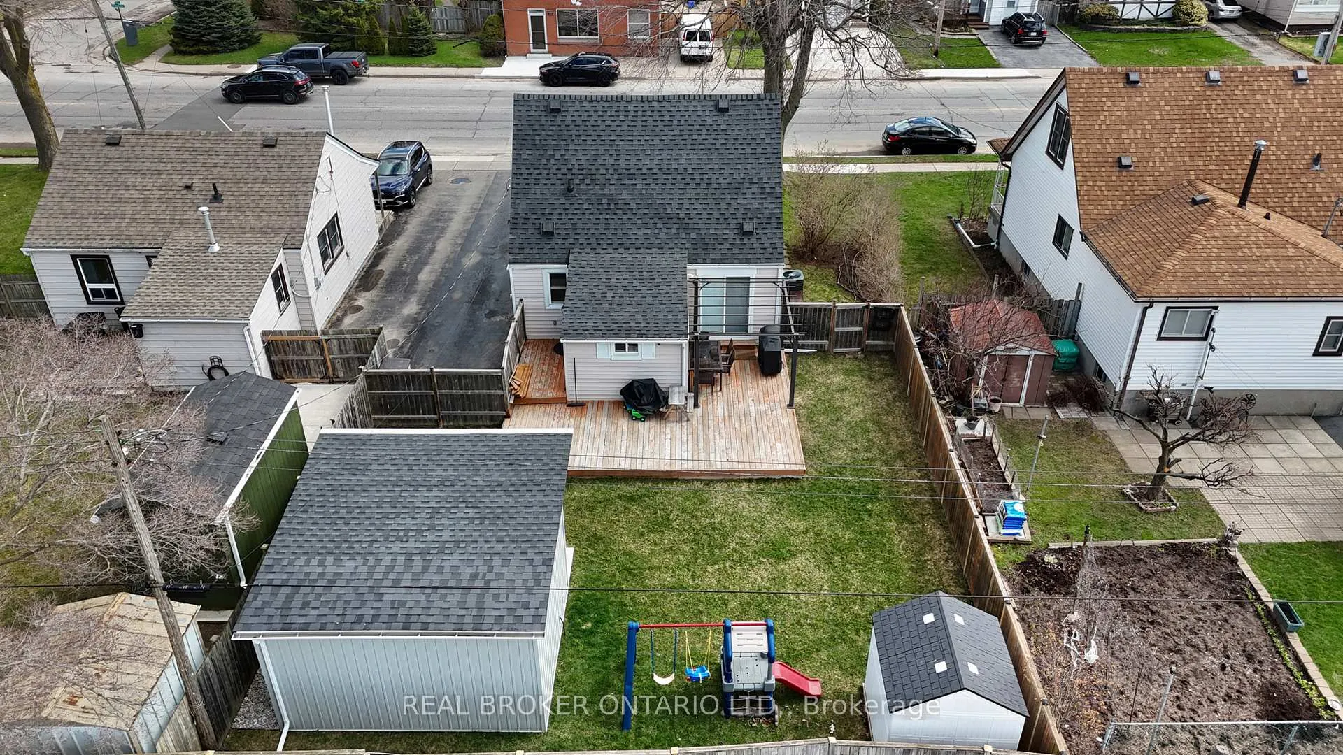 Photo 28 of 325 Crowland Avenue, Welland, Lincoln/Crowland — HOMEH