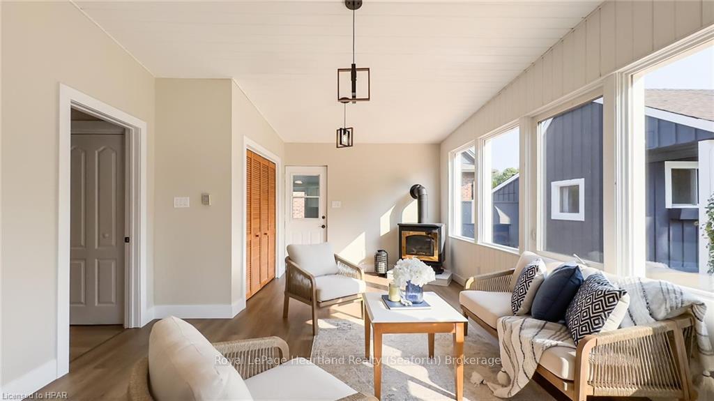 Photo 16 of 22 Hamilton Street, Bluewater, Bayfield — HOMEH