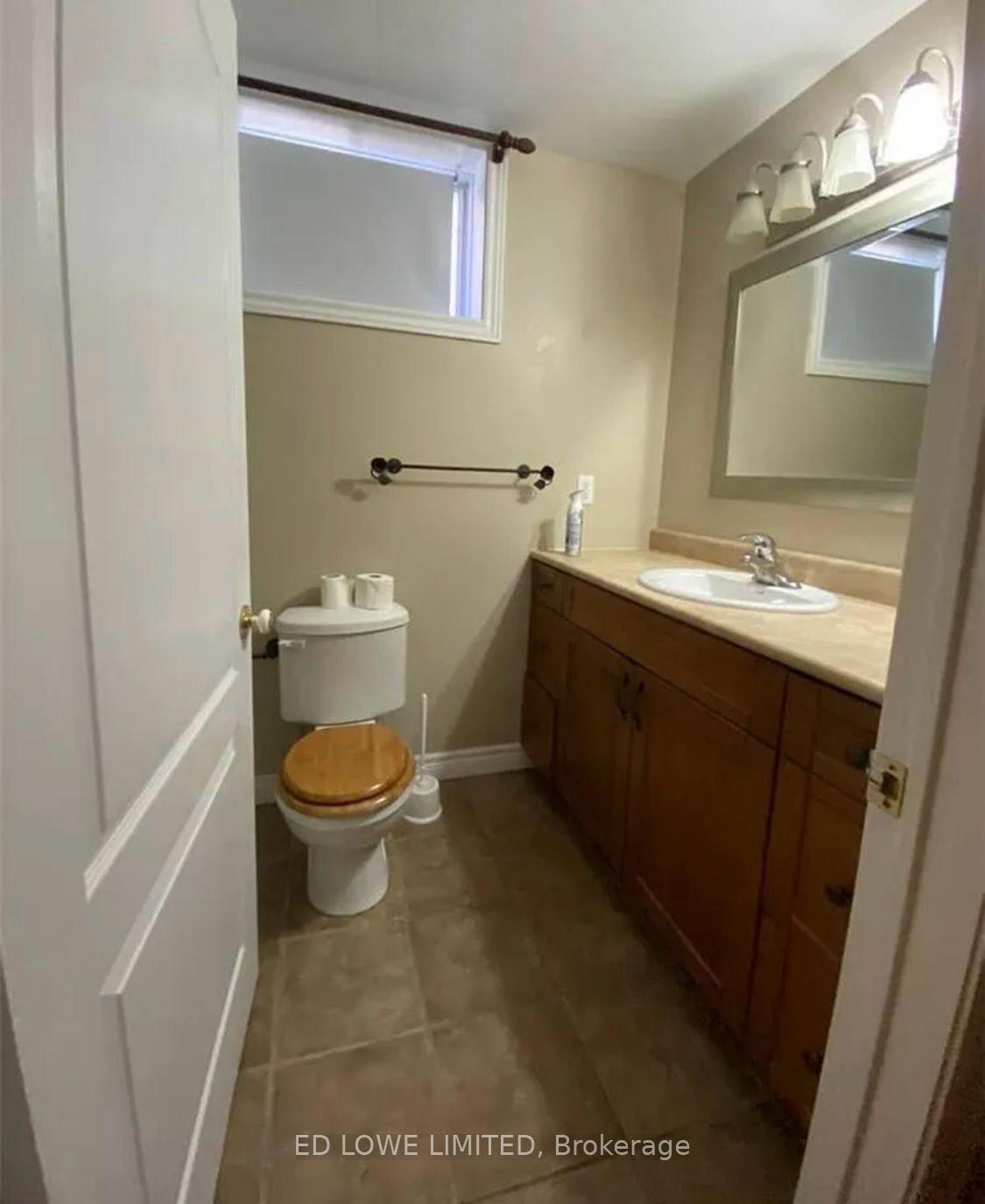 Photo 7 of Unit Basement, 165 Crompton Drive, Barrie, Little Lake — HOMEH