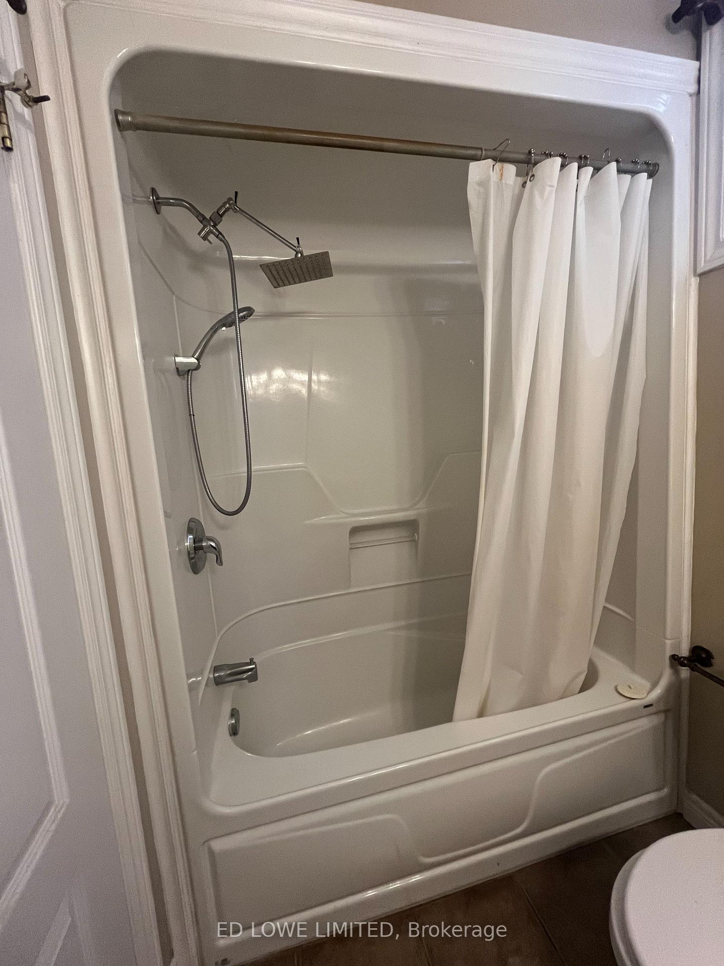 Photo 13 of Unit Basement, 165 Crompton Drive, Barrie, Little Lake — HOMEH