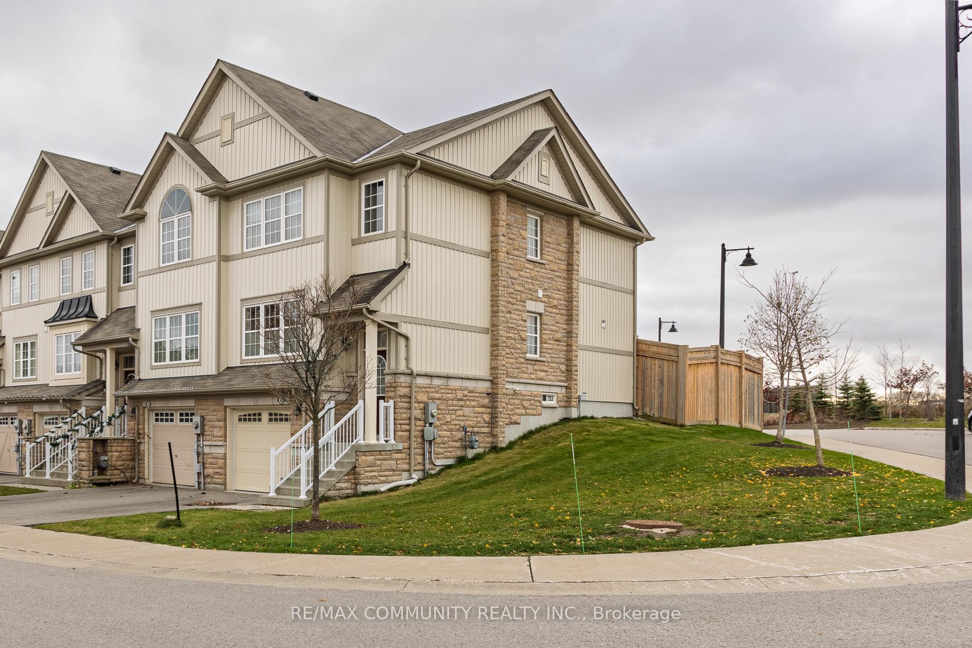 Photo 2 of 56 Farmstead Drive, Clarington, Bowmanville — HOMEH