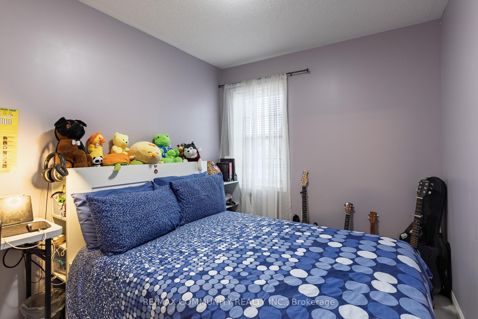 Photo 18 of 56 Farmstead Drive, Clarington, Bowmanville — HOMEH
