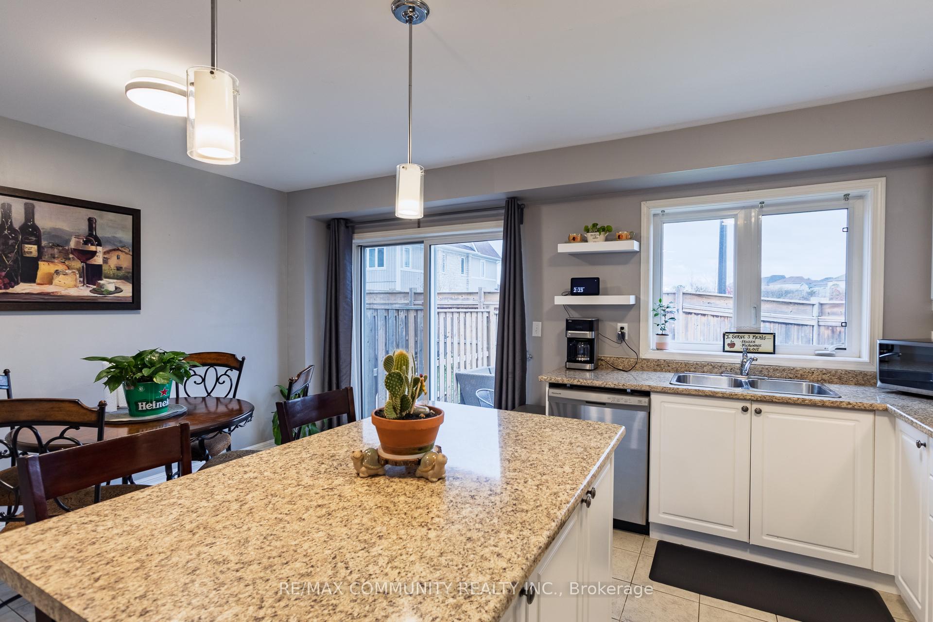 Photo 22 of 56 Farmstead Drive, Clarington, Bowmanville — HOMEH