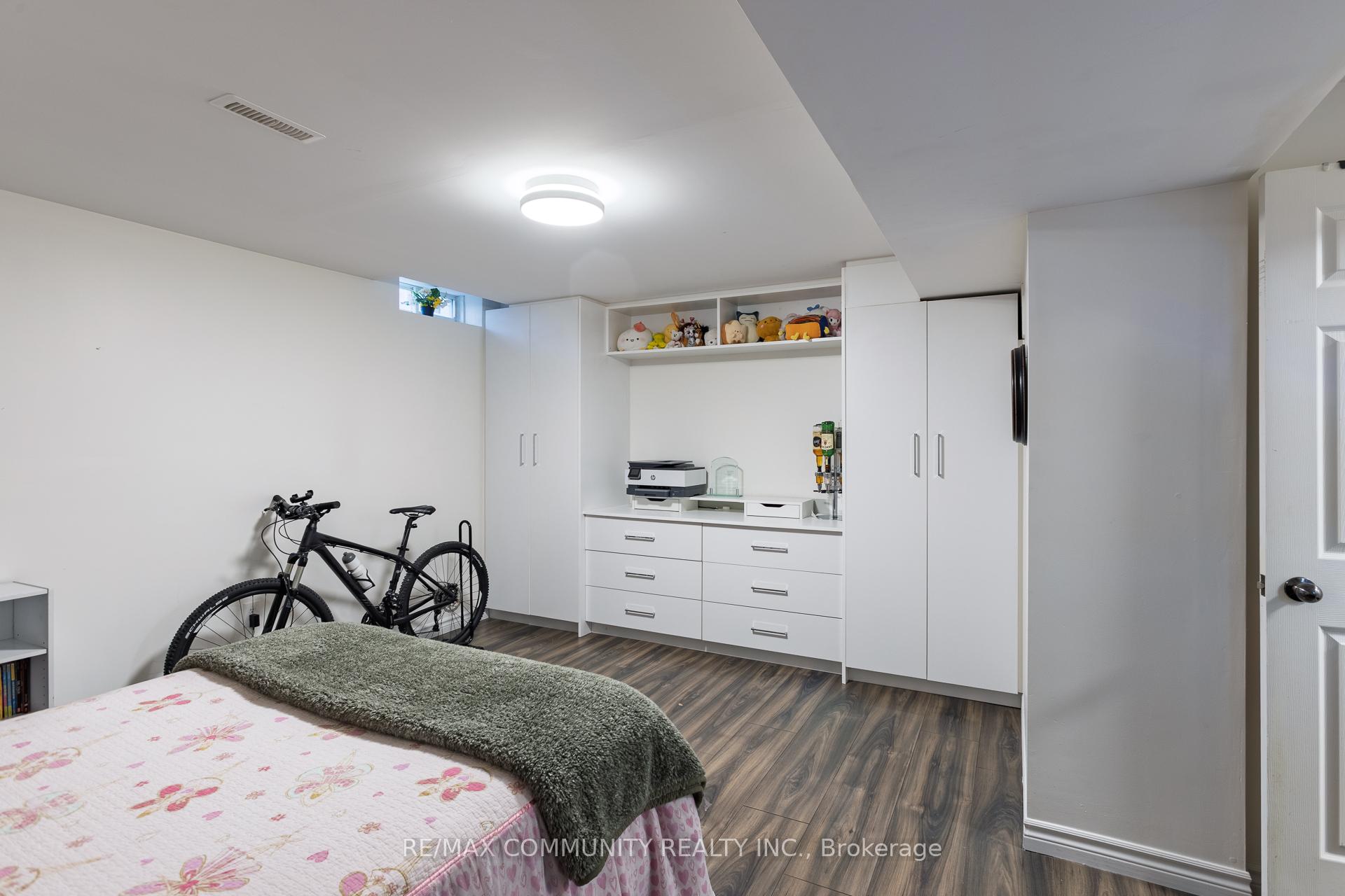 Photo 15 of 56 Farmstead Drive, Clarington, Bowmanville — HOMEH