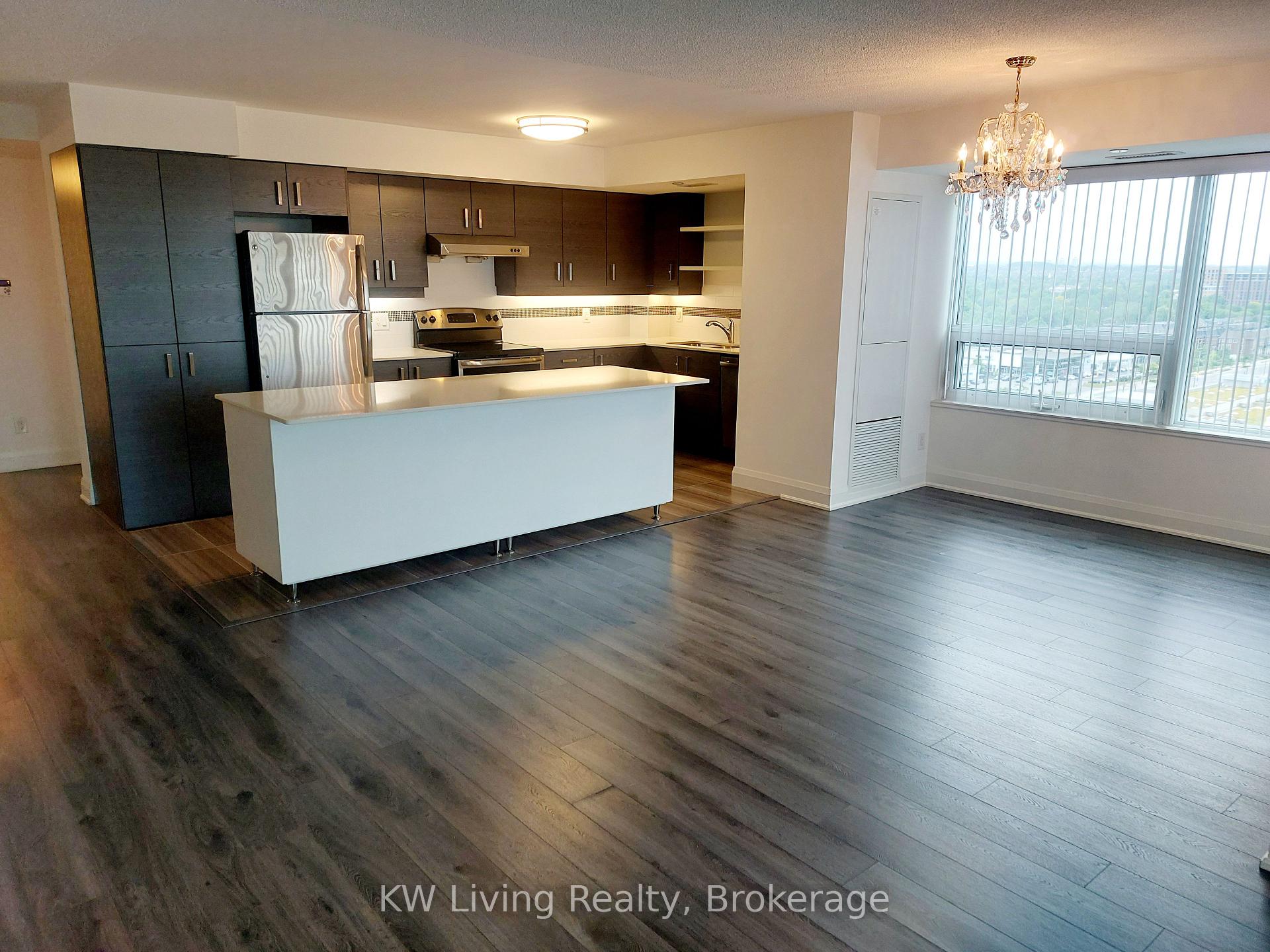 Photo 4 of Unit 1802, 1 Uptown Drive, Markham, Unionville — HOMEH