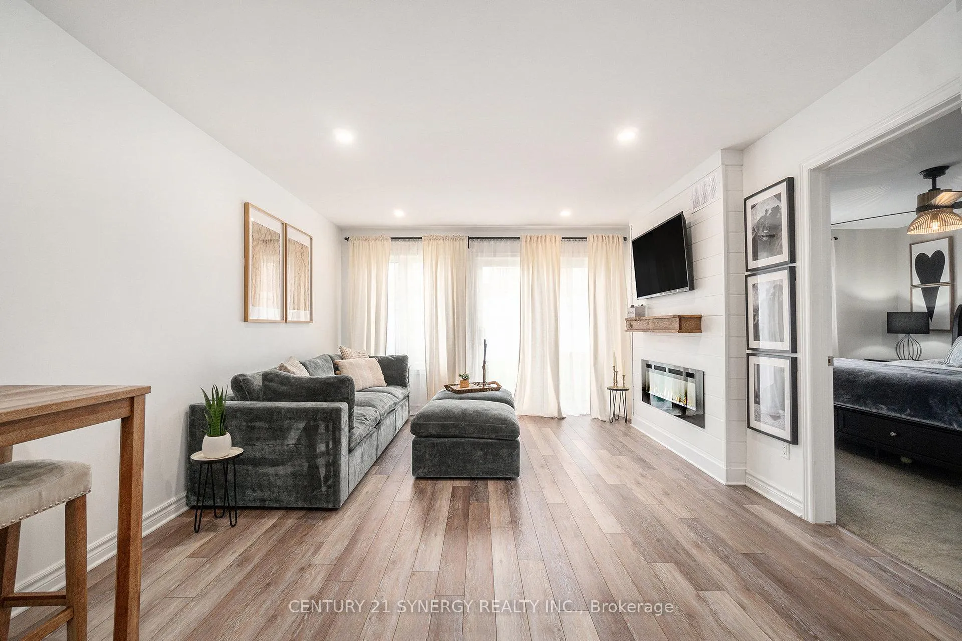 Photo 4 of 110 Seabert Drive, Arnprior — HOMEH