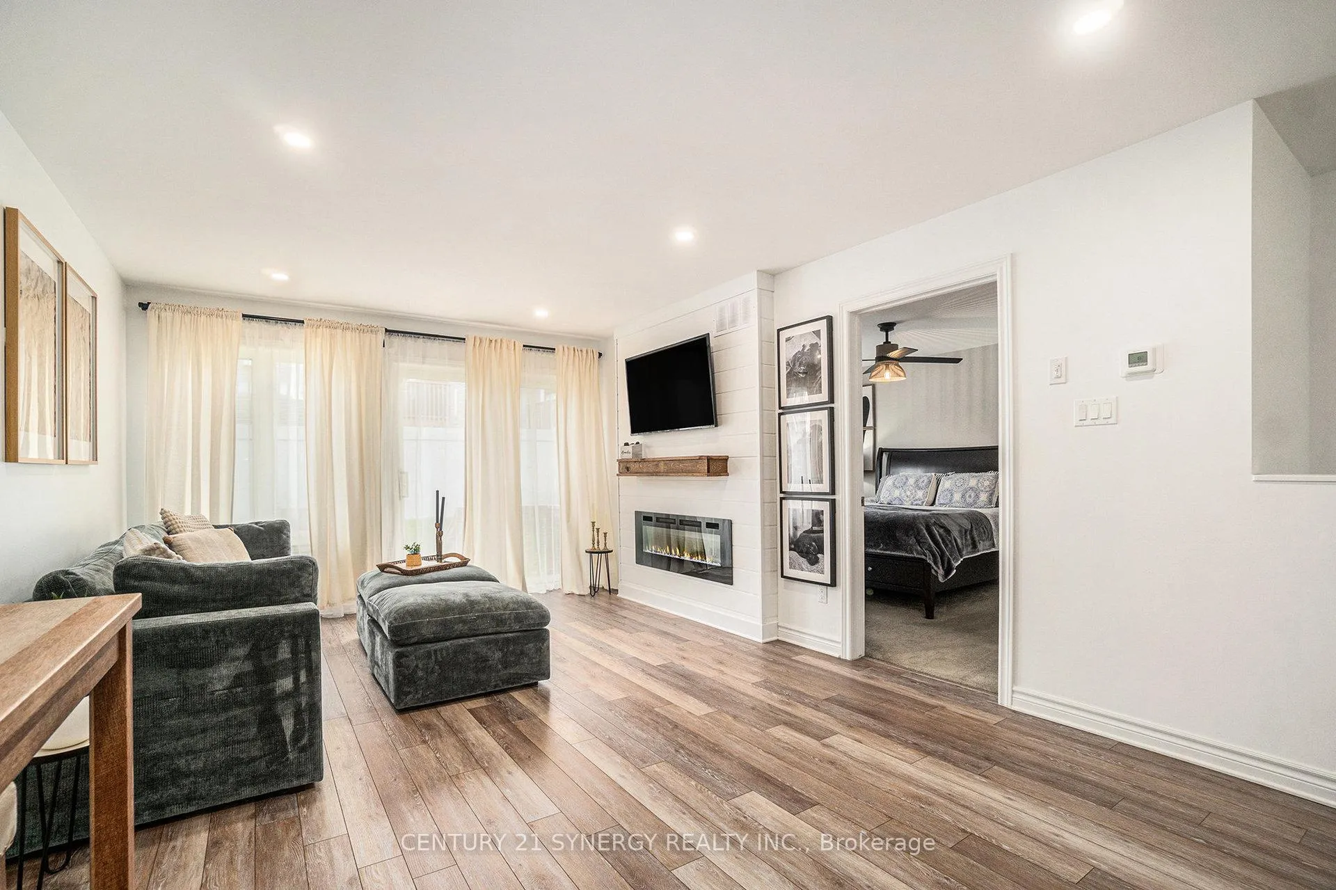 Photo 5 of 110 Seabert Drive, Arnprior — HOMEH