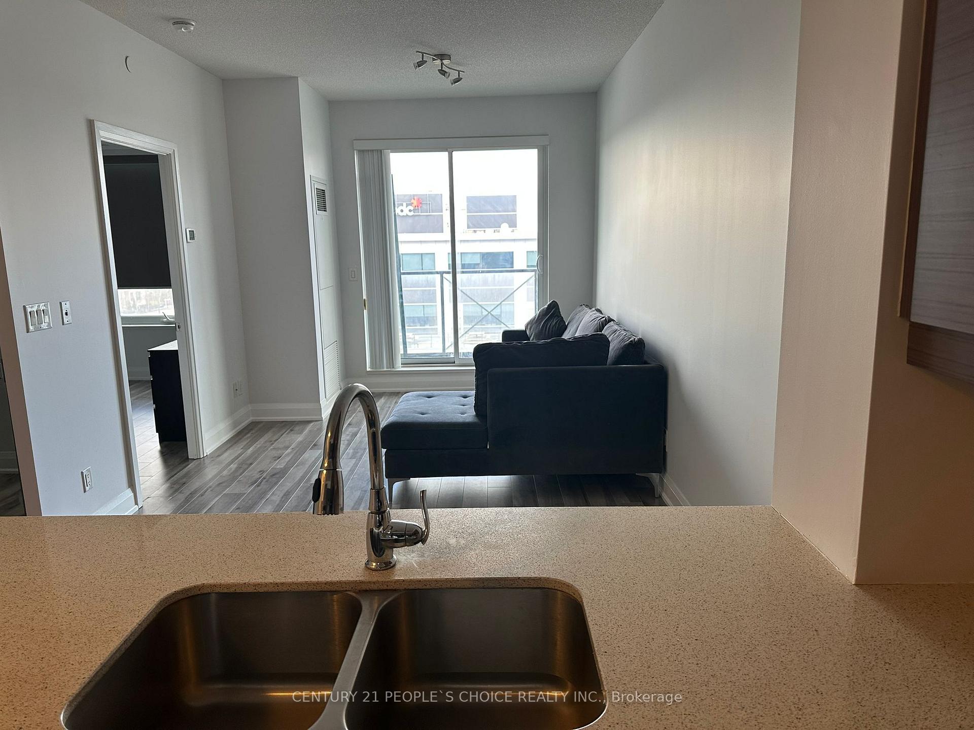 Photo 4 of Unit 625, 8228 Birchmount Road, Markham, Unionville — HOMEH