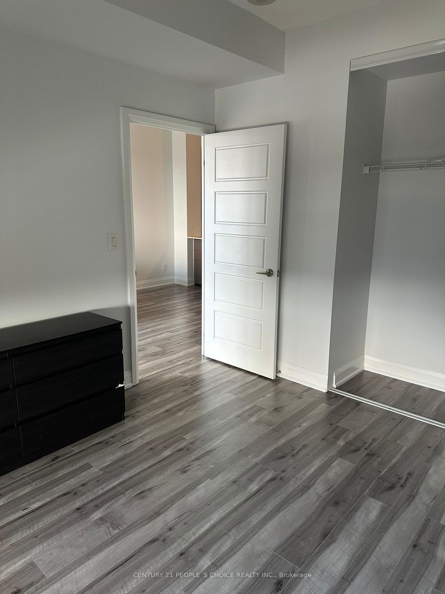 Photo 8 of Unit 625, 8228 Birchmount Road, Markham, Unionville — HOMEH