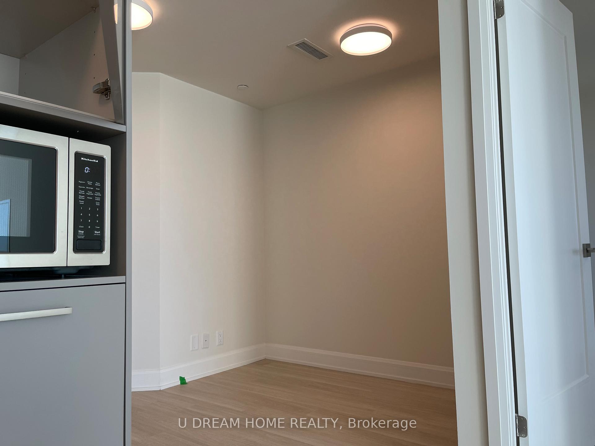 Photo 4 of Unit 610, 12 Gandhi Lane, Markham, Commerce Valley — HOMEH
