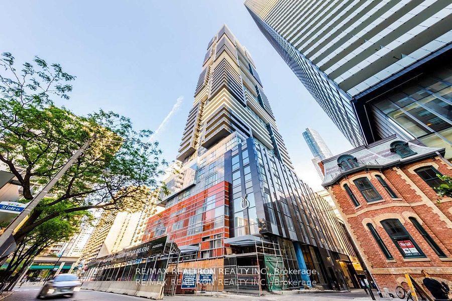 Front of Unit 4313, 7 Grenville Street