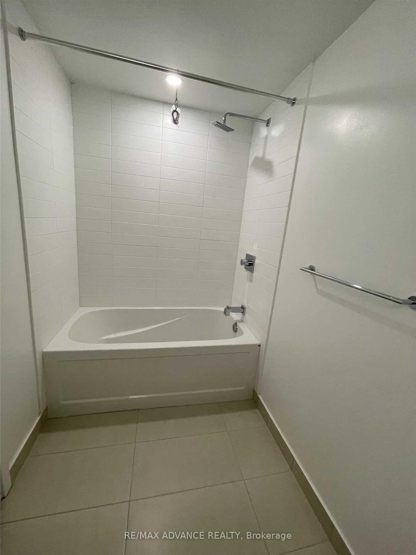 Photo 5 of Unit 1313, 18 Maitland Terrace, Toronto, Church-Yonge Corridor — HOMEH