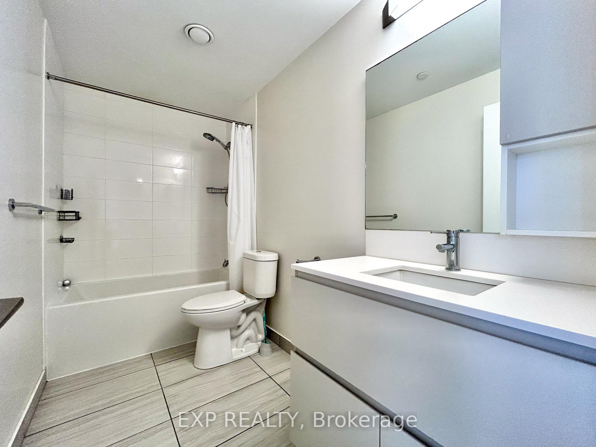 Photo 8 of Unit 705, 15 Water Walk Drive, Markham, Unionville — HOMEH