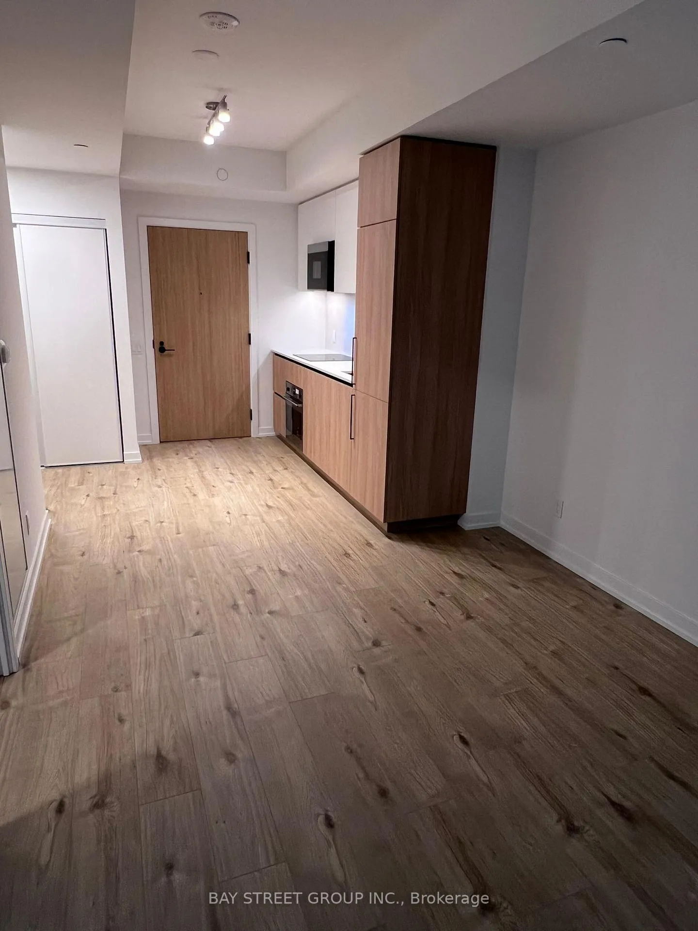 Photo 3 of Unit 915, 35 Parliament Street E, Toronto, Waterfront Communities — HOMEH
