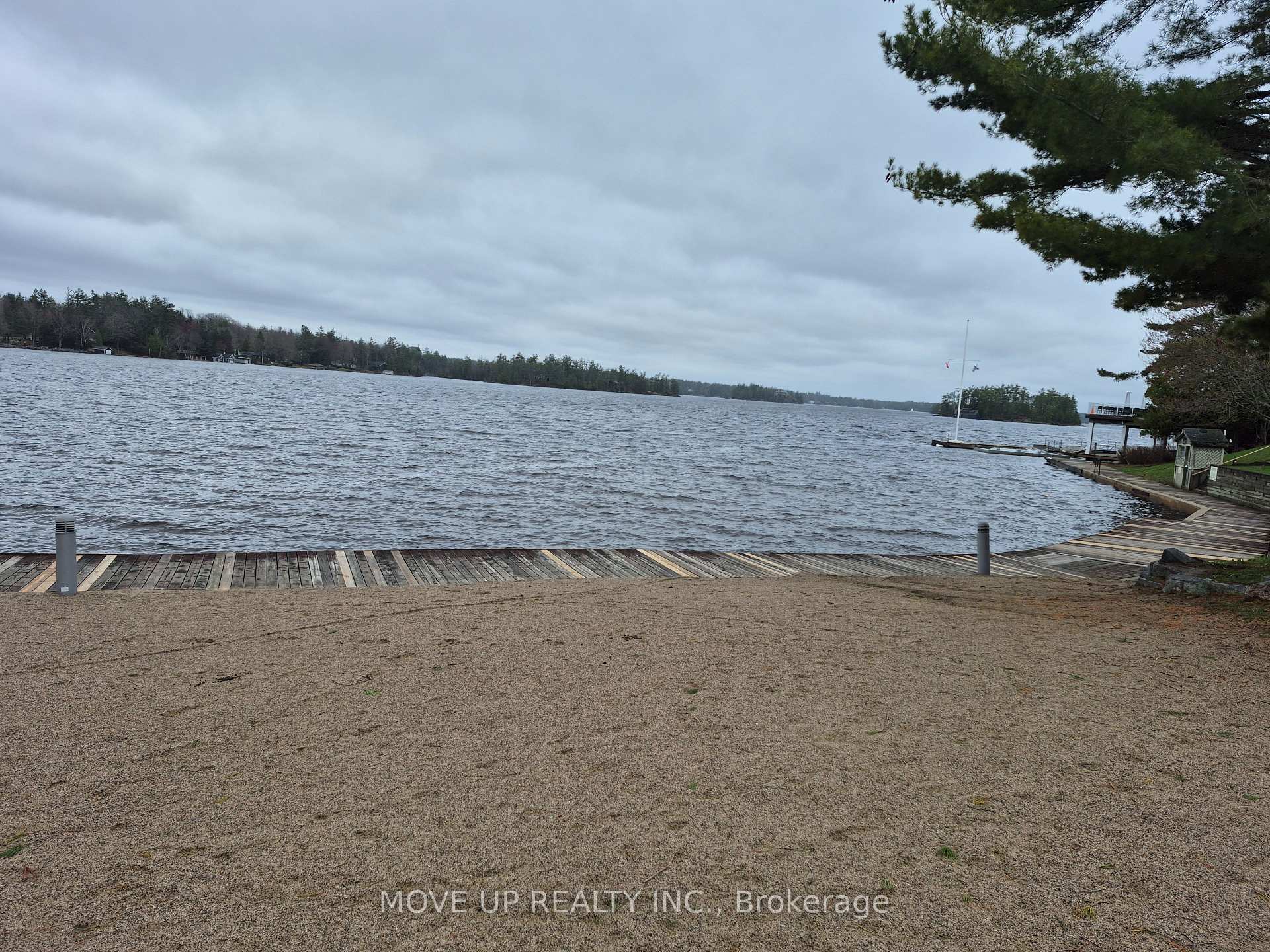 Photo 4 of 280 Mceachern Lane N, Gravenhurst, Muskoka (S) — HOMEH