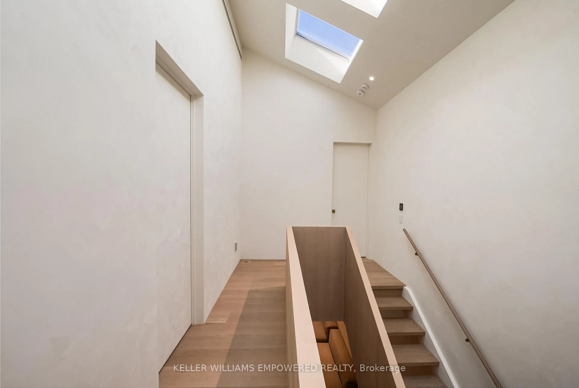 Photo 24 of Unit 2, 722 Lansdowne Avenue, Toronto, Dovercourt-Wallace Emerson-Junction — HOMEH