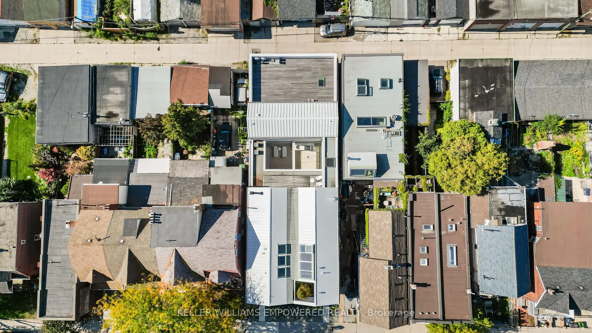 Photo 36 of Unit 2, 722 Lansdowne Avenue, Toronto, Dovercourt-Wallace Emerson-Junction — HOMEH