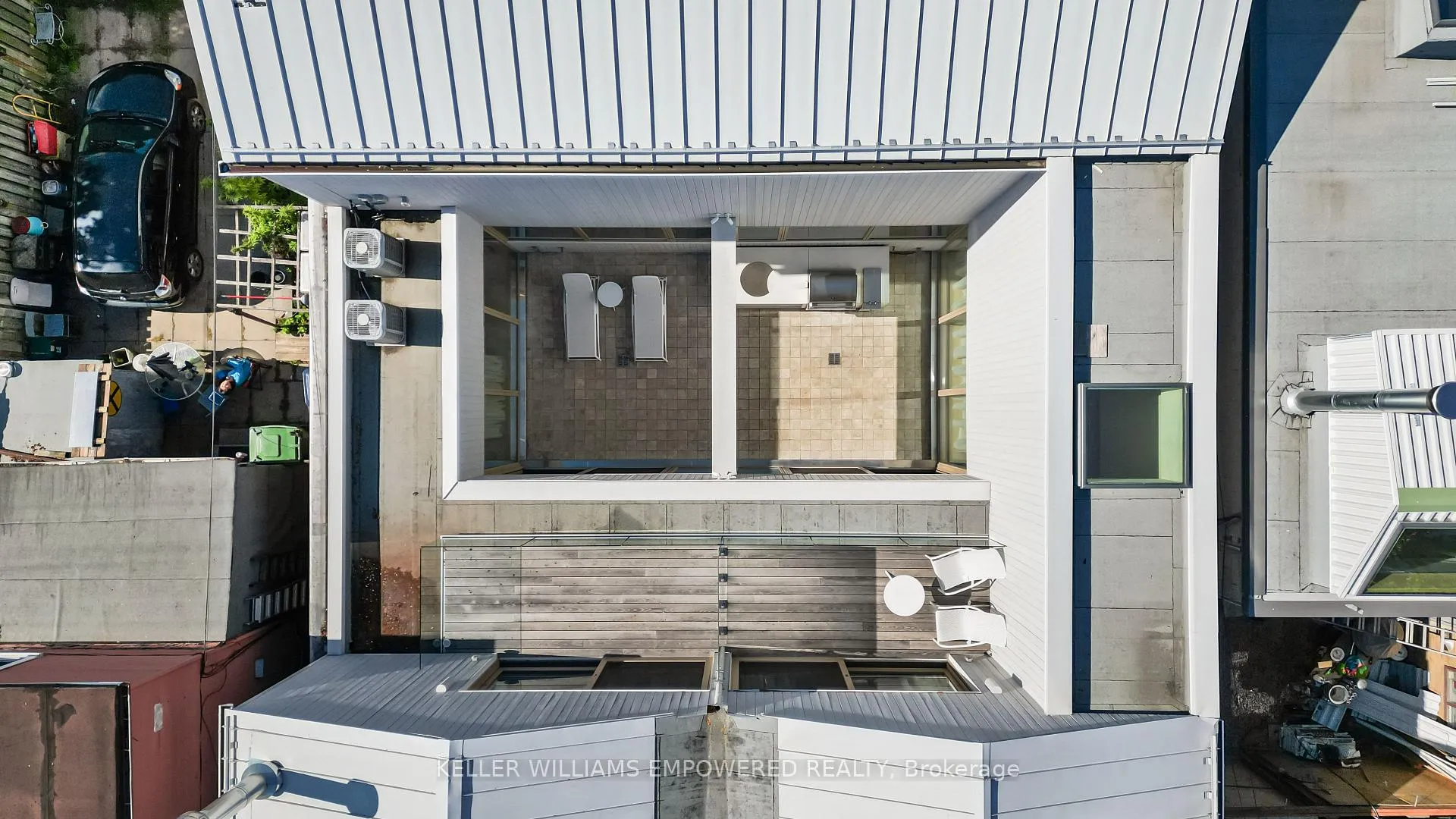 Photo 37 of Unit 2, 722 Lansdowne Avenue, Toronto, Dovercourt-Wallace Emerson-Junction — HOMEH