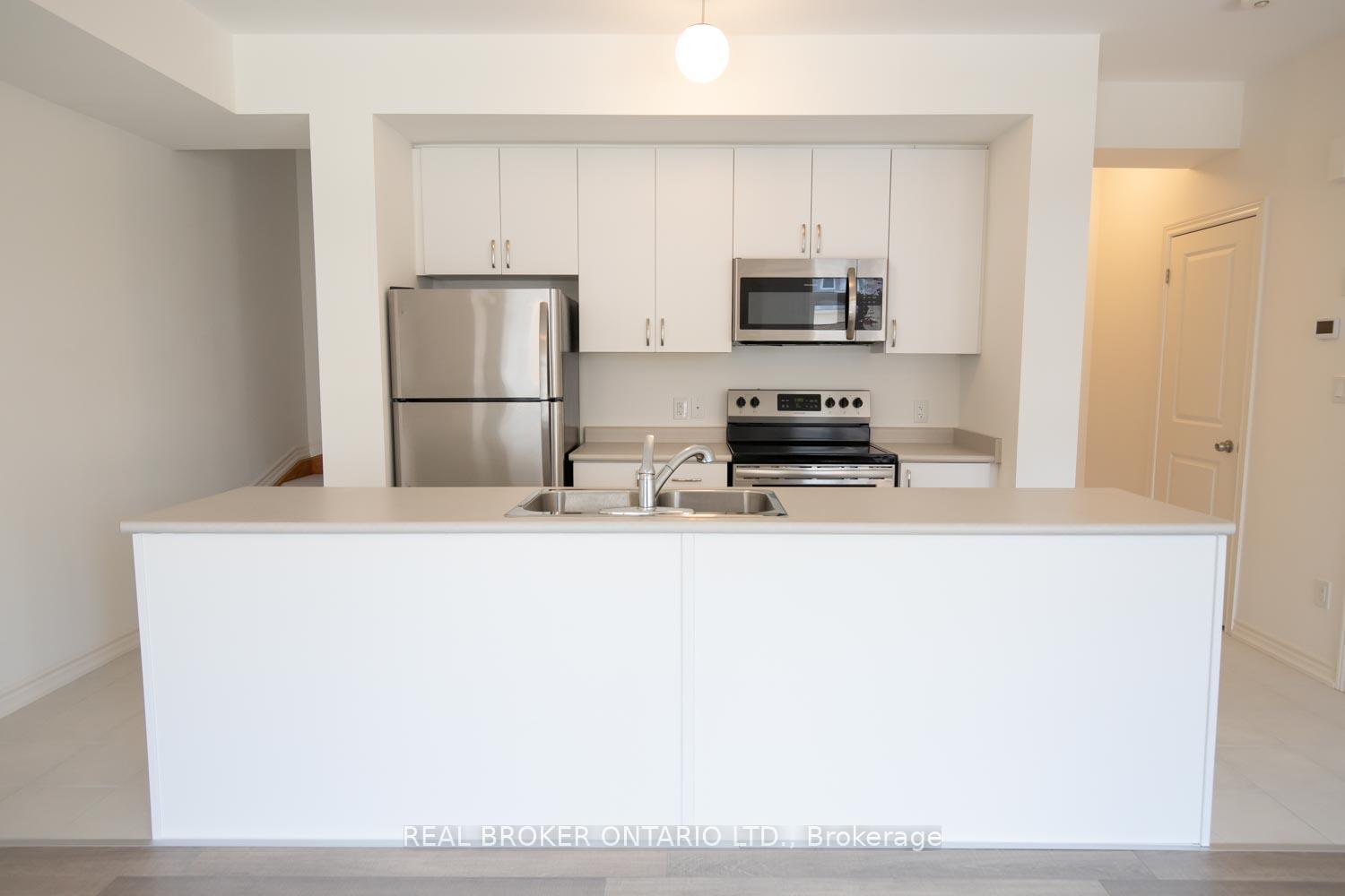 Photo 8 of Unit 36, 2574 Ladyfern Crossing, Pickering, Duffin Heights — HOMEH