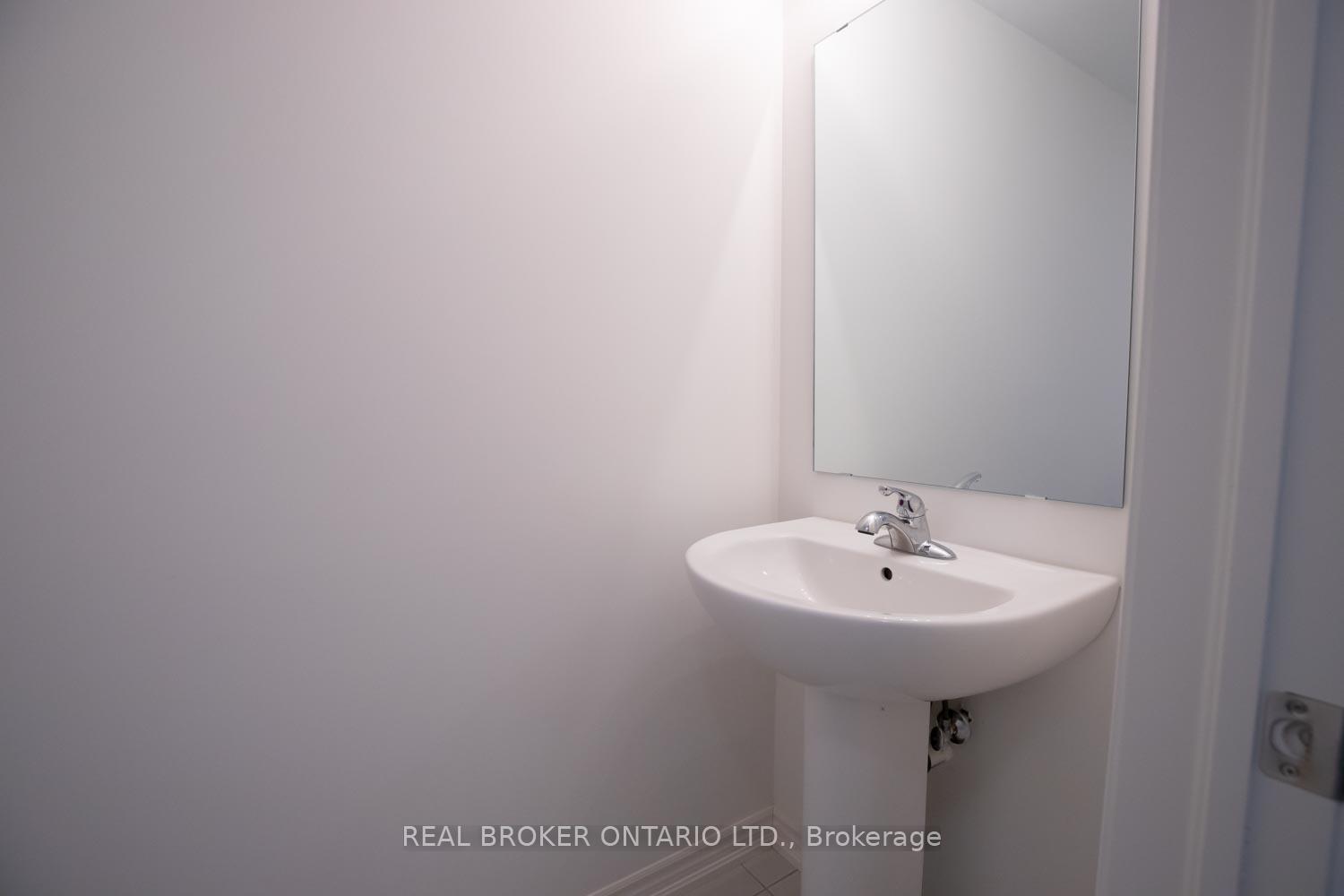 Photo 16 of Unit 36, 2574 Ladyfern Crossing, Pickering, Duffin Heights — HOMEH
