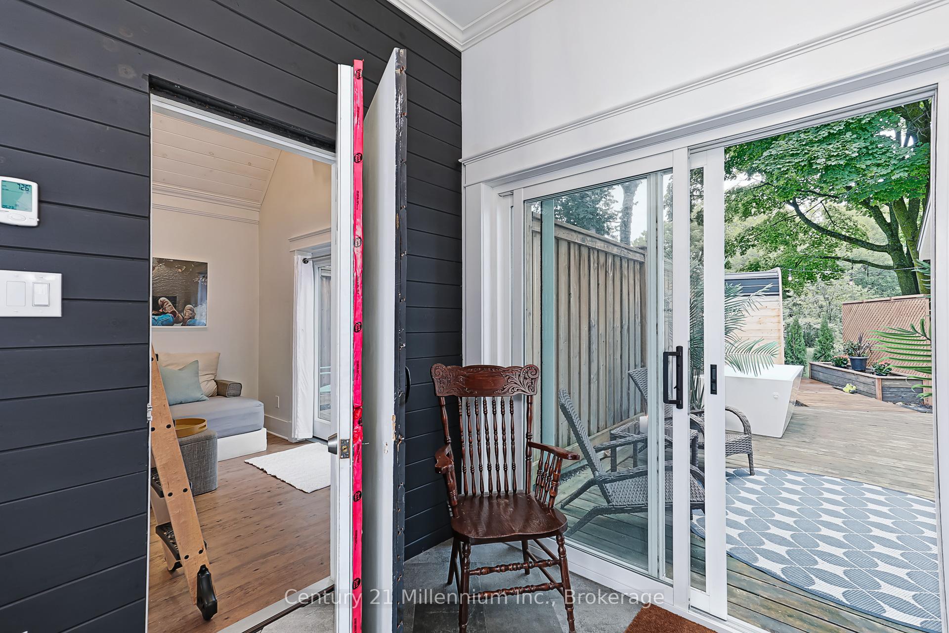 Photo 3 of 421 Napier Street, Collingwood — HOMEH