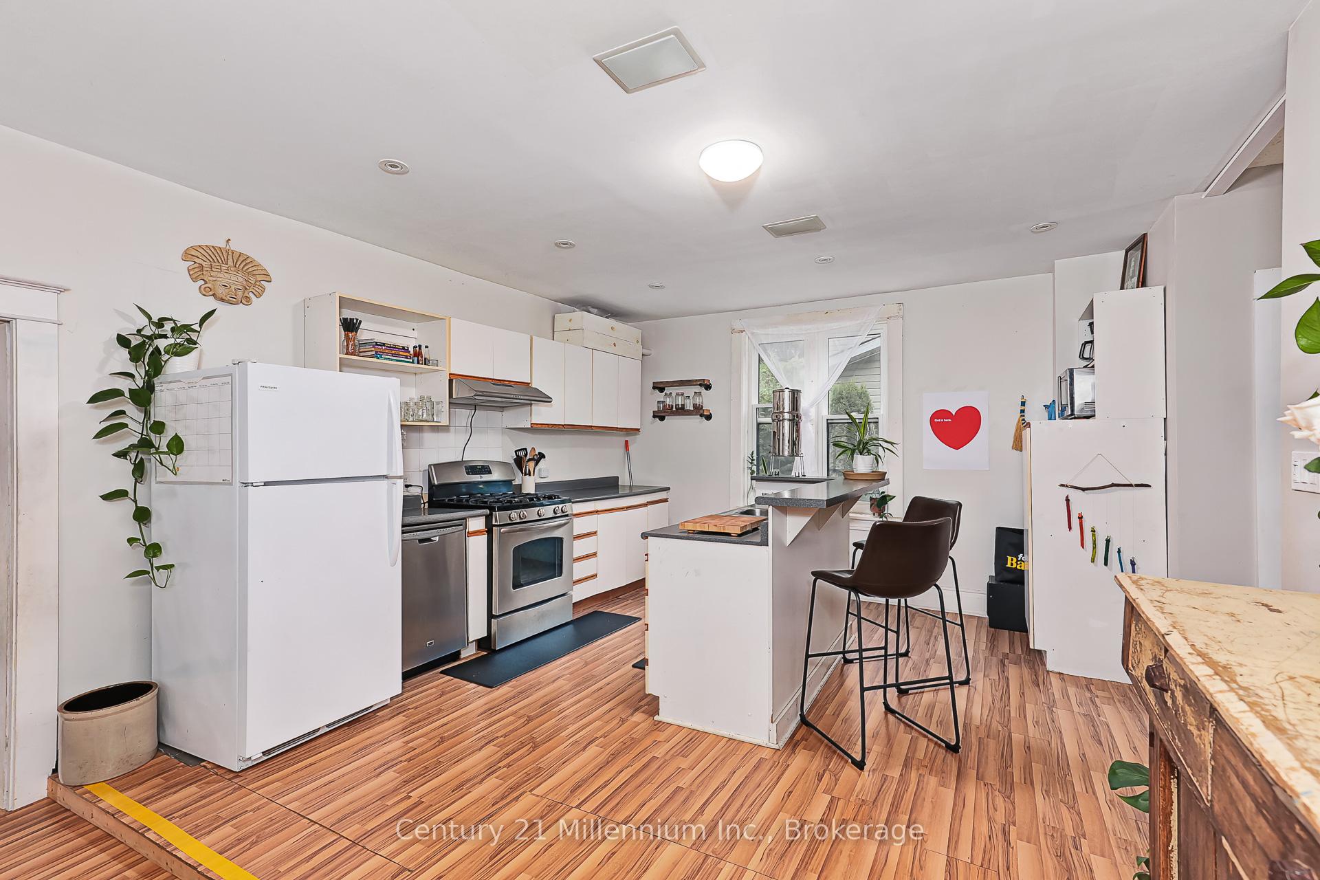 Photo 32 of 421 Napier Street, Collingwood — HOMEH