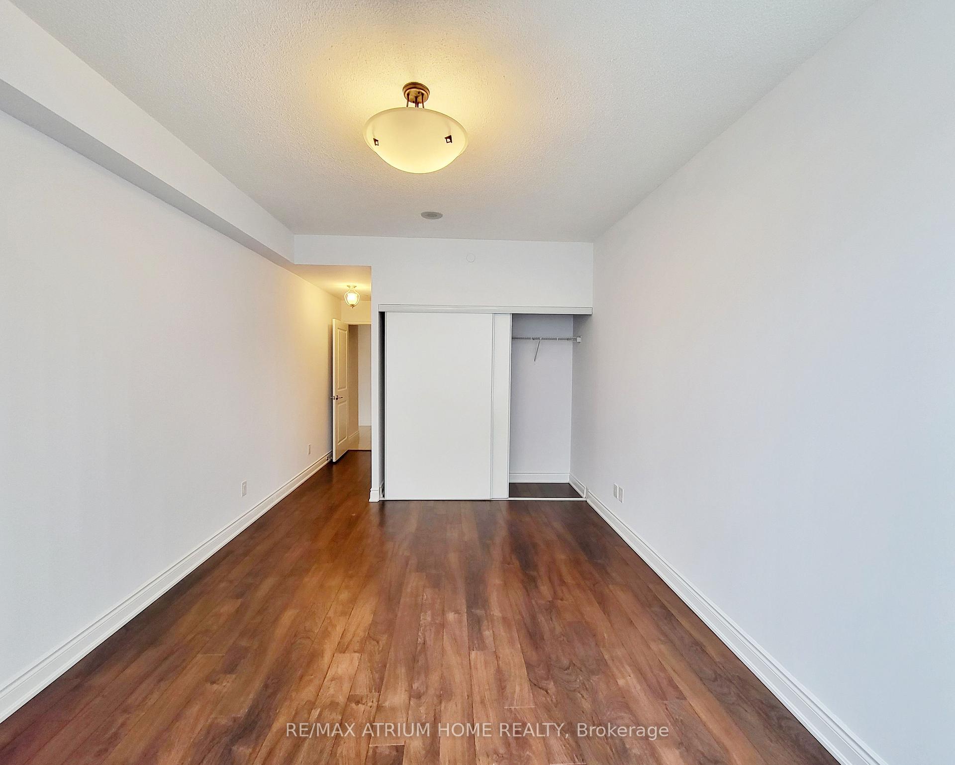 Photo 8 of Unit 1016, 325 South Park Road, Markham, Commerce Valley — HOMEH